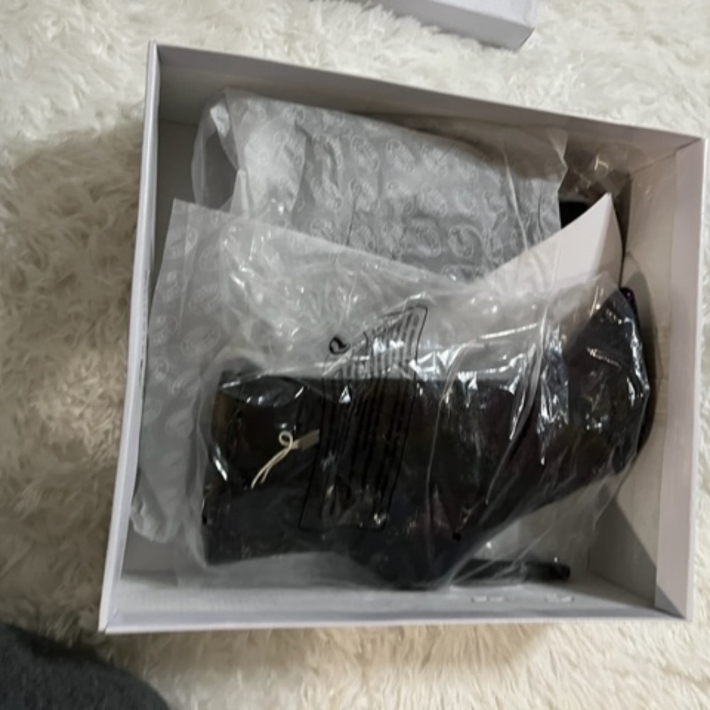 Steve Madden Wagner Sequins Booties - Picture 8 of 12